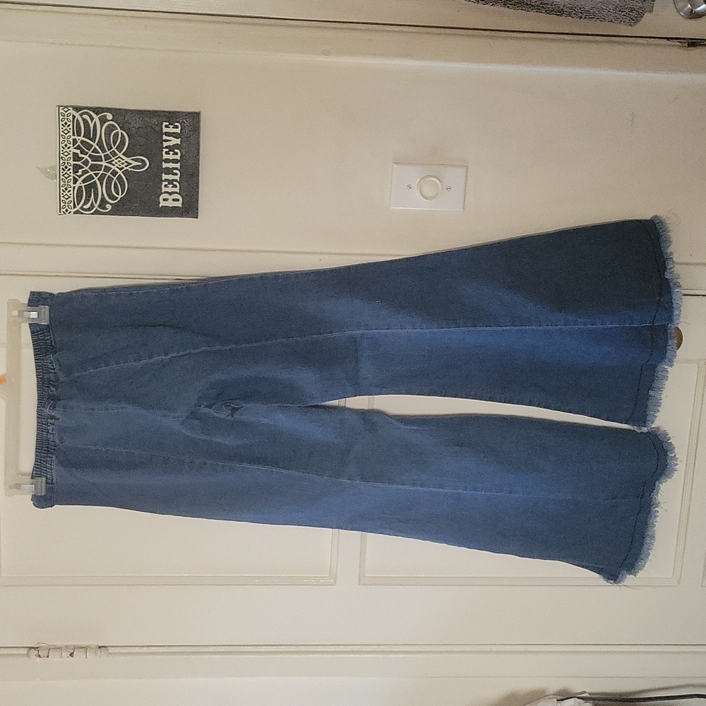 Jeans - Picture 4 of 6